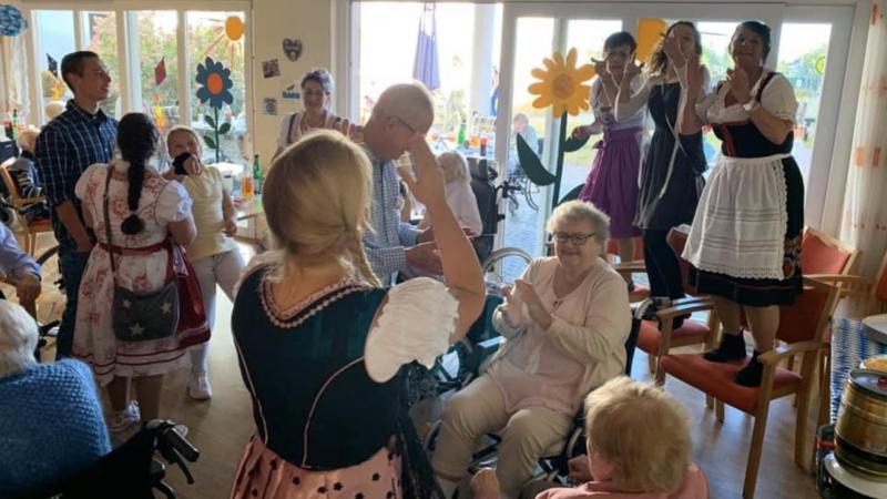 Oktoberfest mit Thomas Röcher im Alloheim Rosbach v.d. Höhe, Hessen