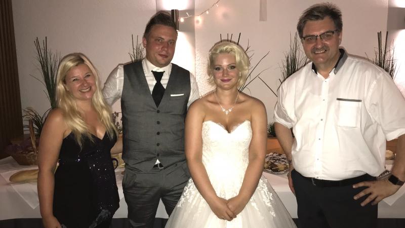 Duo Red Carpet Traumhochzeit in Mücke / Vogelsbergkreis - Hessen